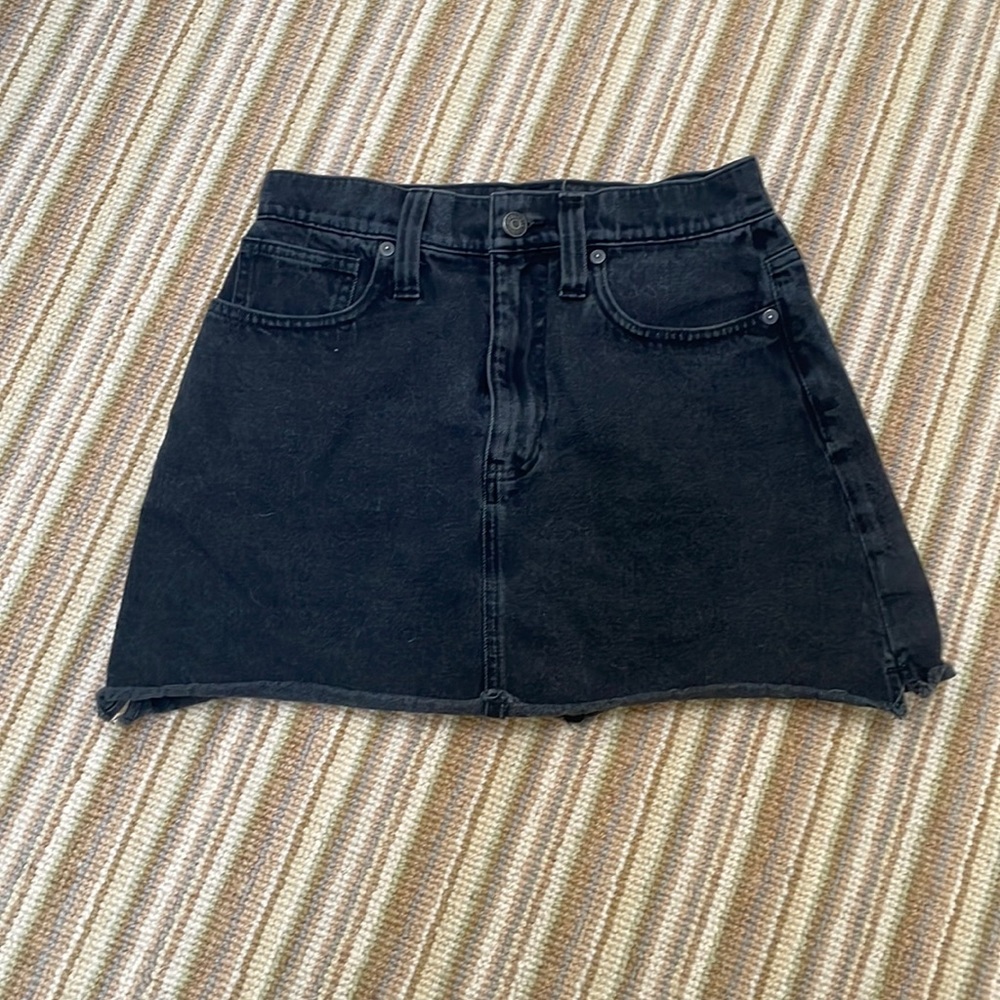 Black washed, denim, mini skirt, madewell, size 25